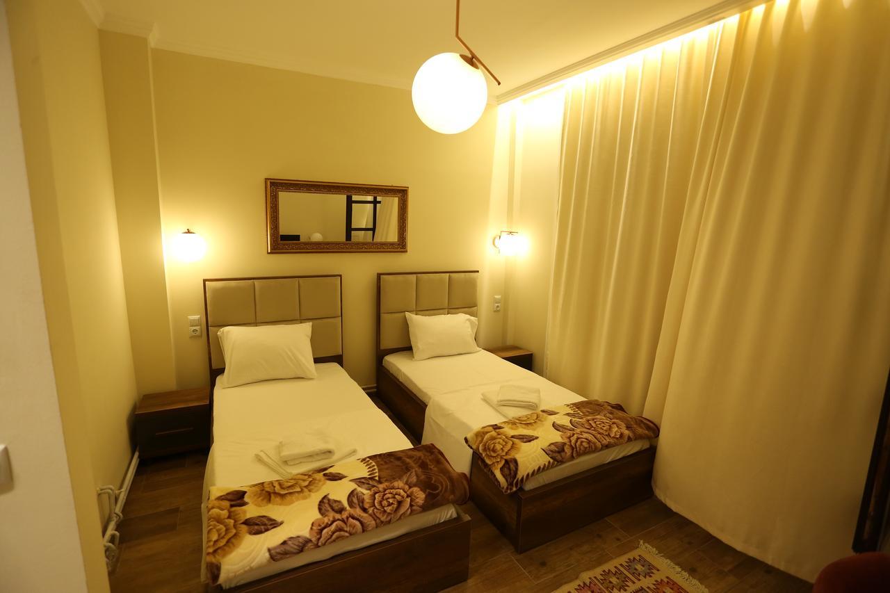 Saray Hotel Prizren Dış mekan fotoğraf